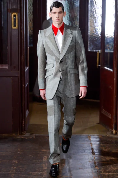 Look 13